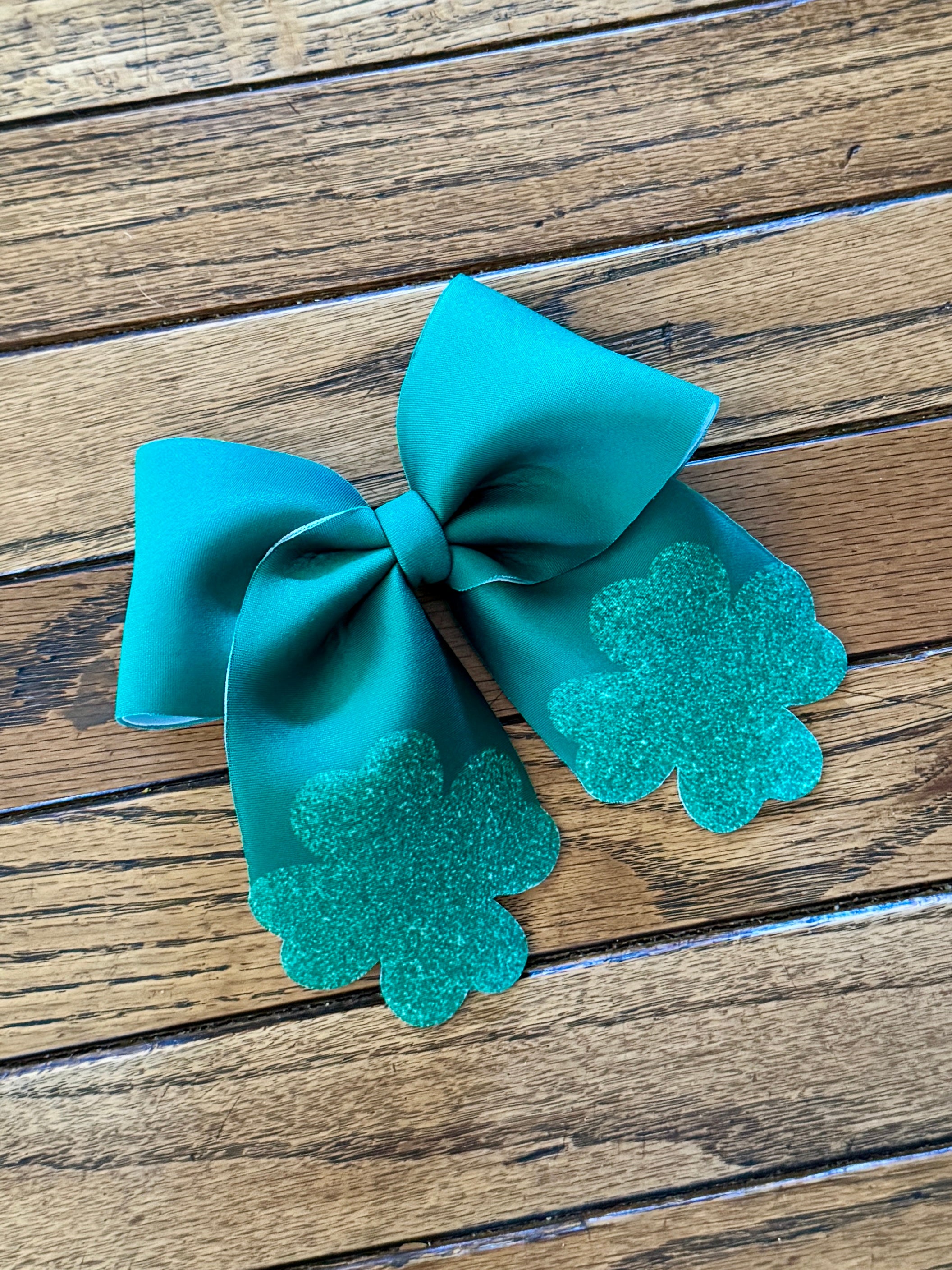 Shamrock Sailor Bow