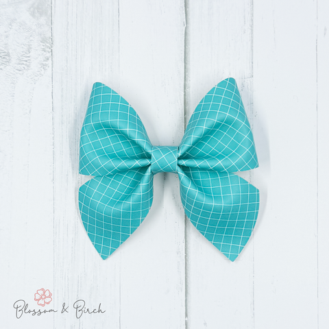 Grid Amelia Bow