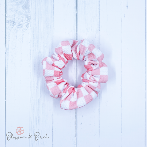 Ombre Checkered Scrunchie