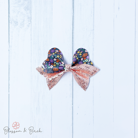 Retro Floral Ghosts Magnolia Bow