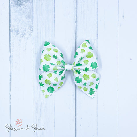 Clovers Amelia Bow